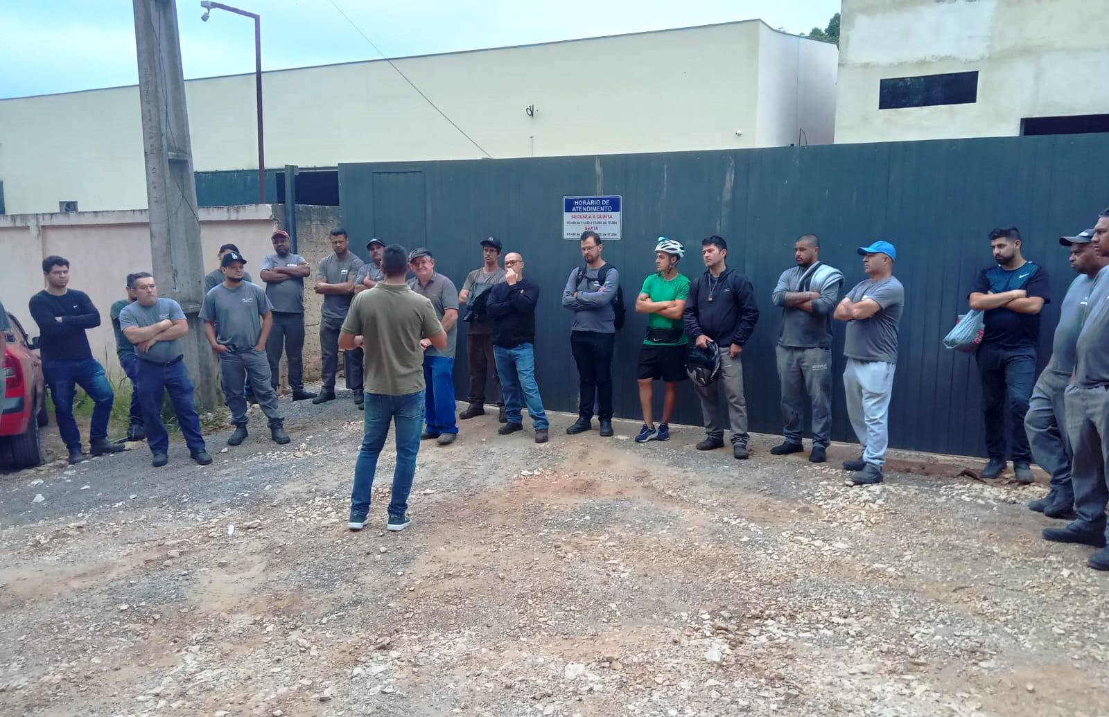 Após mobilização, trabalhadores da DW Montec conquistam acordo com implantação de vale-mercado